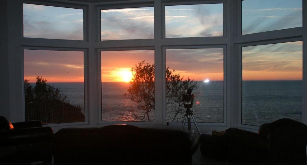 Cliffside Bed & Breakfast Culloden Екстер'єр фото